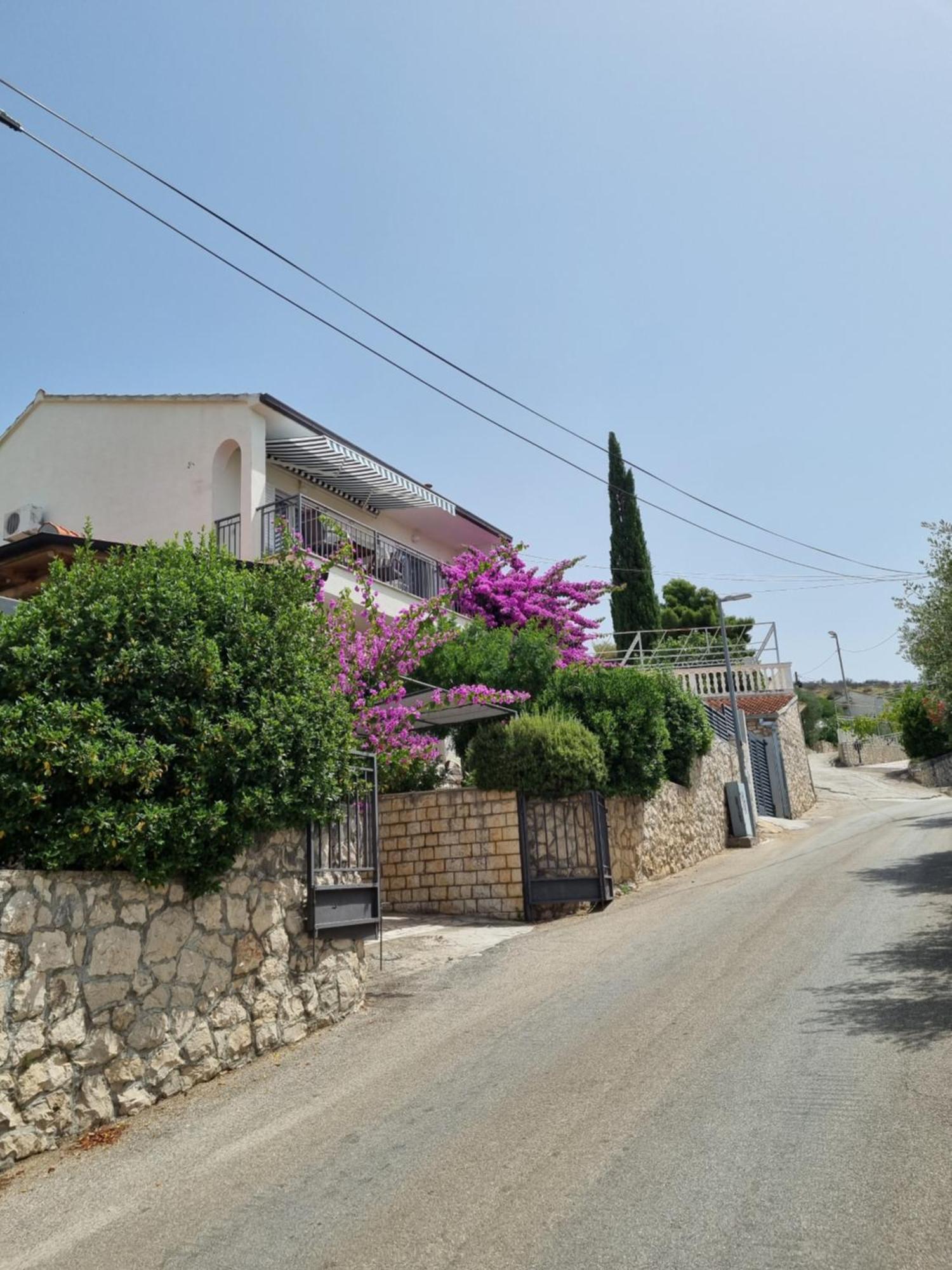 Apartmani Anna Trogir Exterior foto